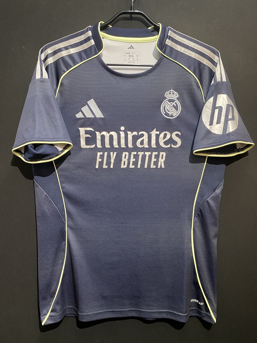 レアル・マドリード – Vintage Sports Football Store