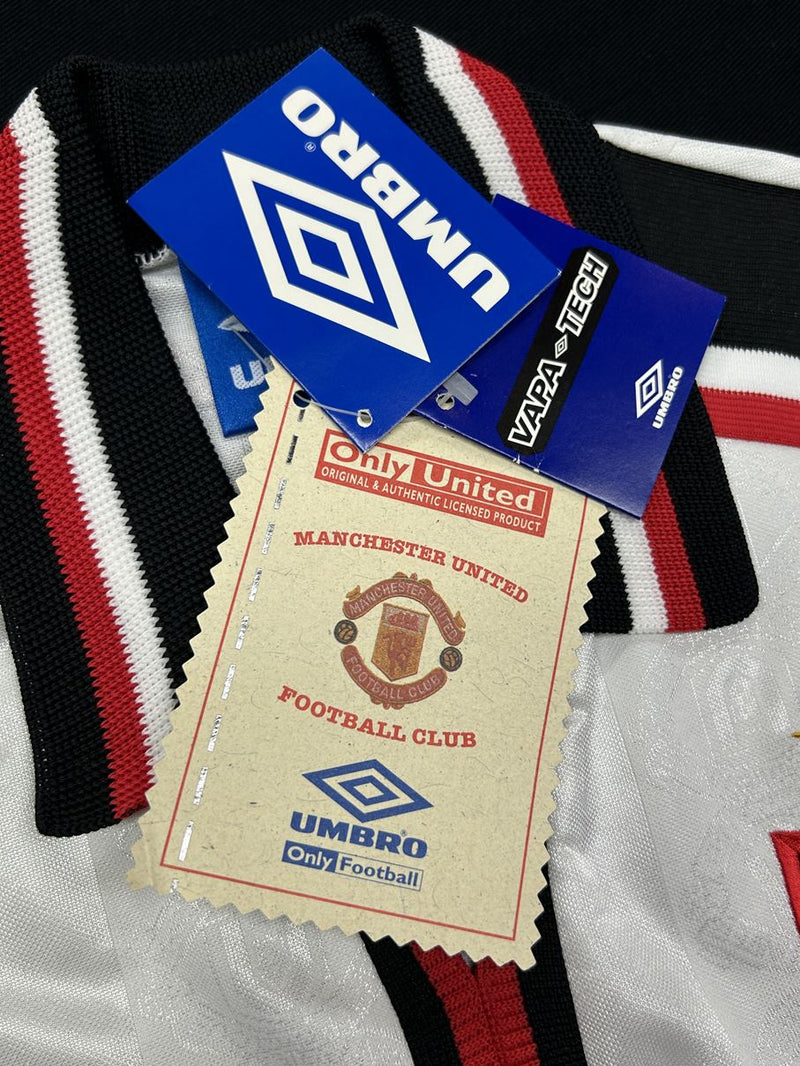 1998/99】マンチェスター・ユナイテッド（A）/ CONDITION：New / SIZE：L / トレブル達成記念刺繡 – Vintage  Sports Football Store