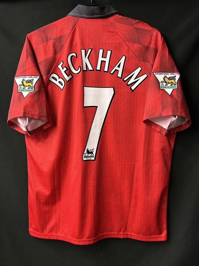 1997/98】マンチェスター・ユナイテッド（H）/ CONDITION：A- / SIZE：L / #7 / BECKHAM / プレミ –  Vintage Sports Football Store