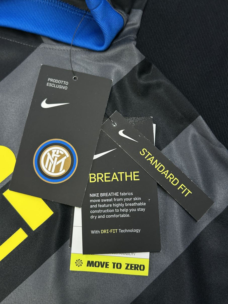 【2020/21】インテル（3rd）/ CONDITION：New / SIZE：L / #77 / BROZOVIĆ / セリエAパッチ