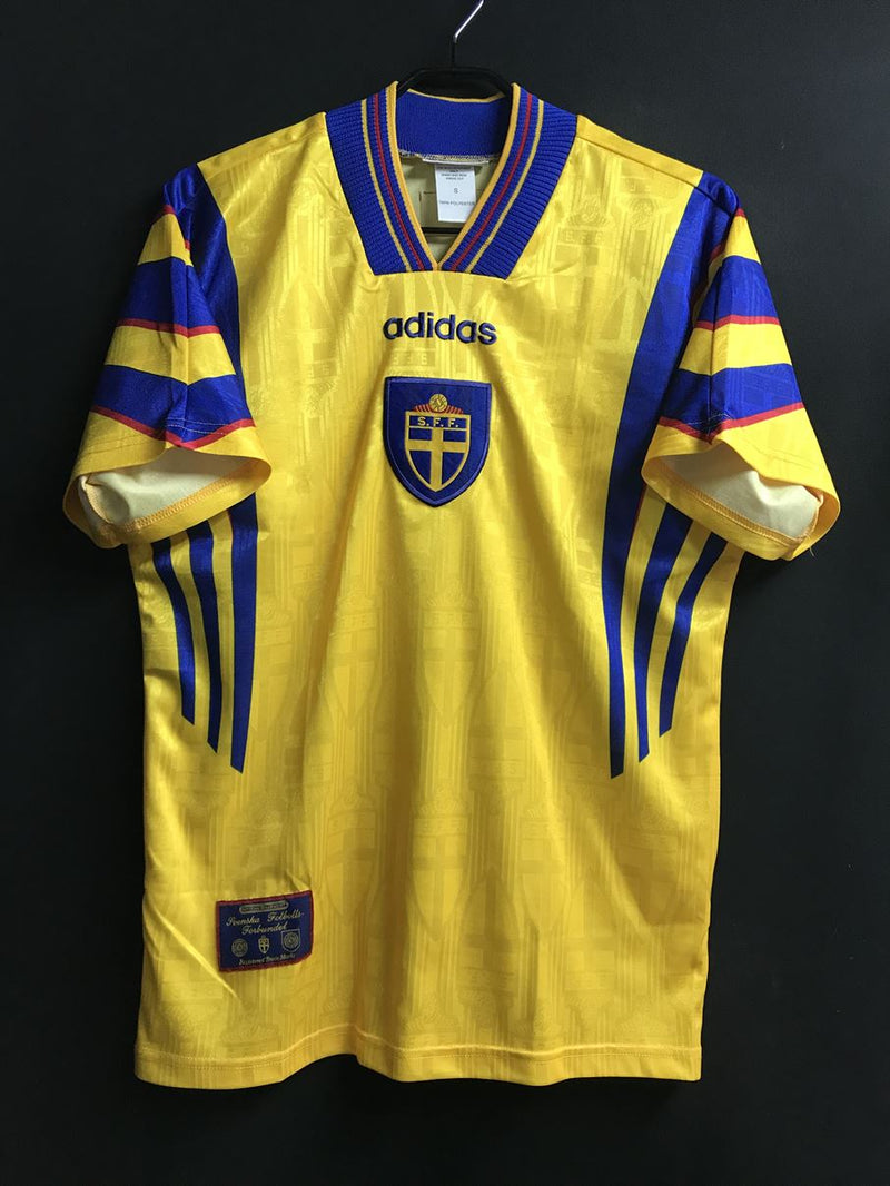 【超特価品】【フランスW杯・予選着用】スウェーデン代表 １９９６（H）アディダス ウェア