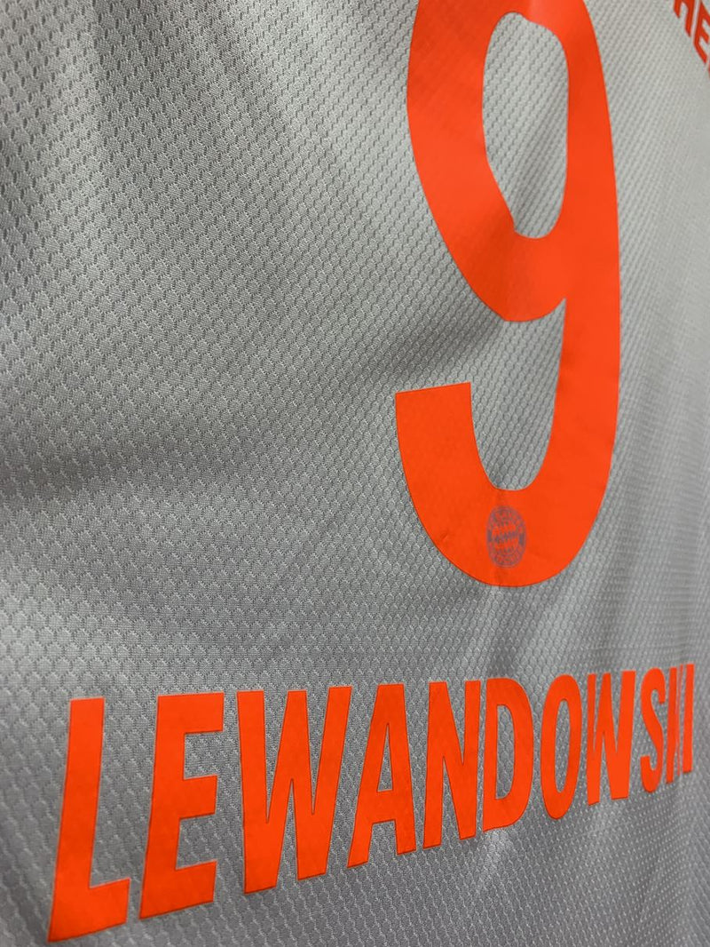 【2020/21】バイエルン（A）/ CONDITION：A- / SIZE：L（日本規格）/ #9 / LEWANDOWSKI / ブンデスリーガチャンピオンパッチ