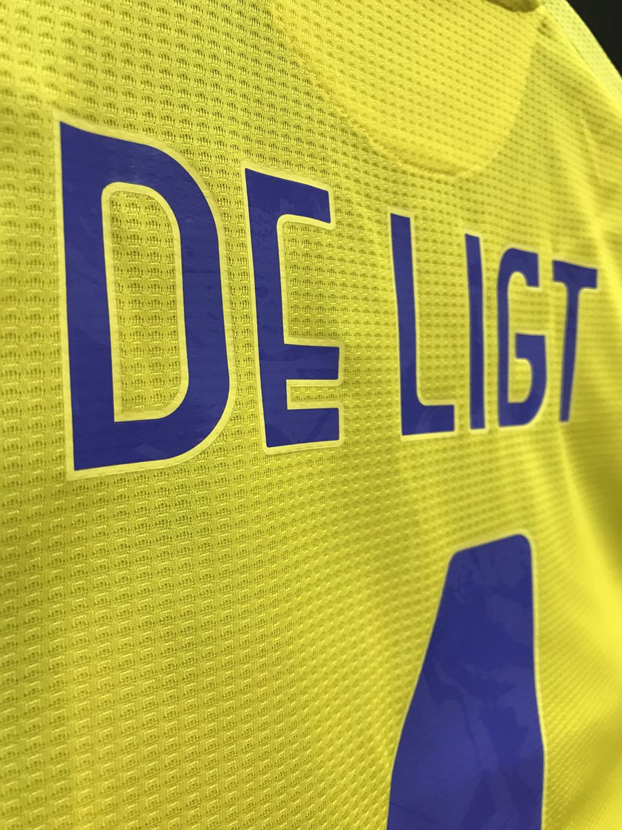 ユベントス21-22 ホーム DE LIGT 4番 シャツ ユベントス21-22 ホーム DE LIGT 4番 シャツ - メルカリ