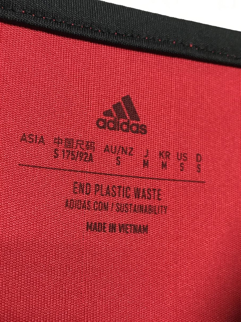 【2022/23】マンチェスター・ユナイテッド（H）/ CONDITION：New / SIZE：S / #18 / CASEMIRO / プレミア、NO ROOM FOR RACISMパッチ