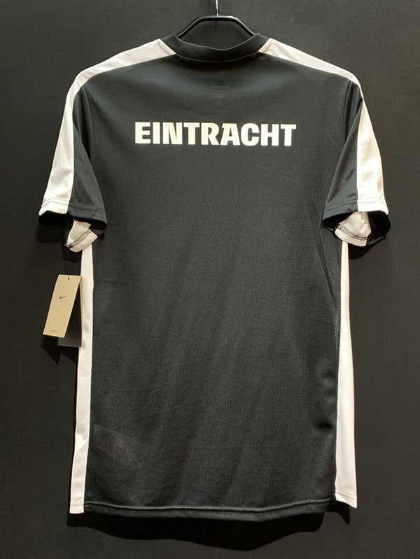 【2023/24】アイントラハト・フランクフルト トレーニング トップ / CONDITION：NEW / SIZE：M
