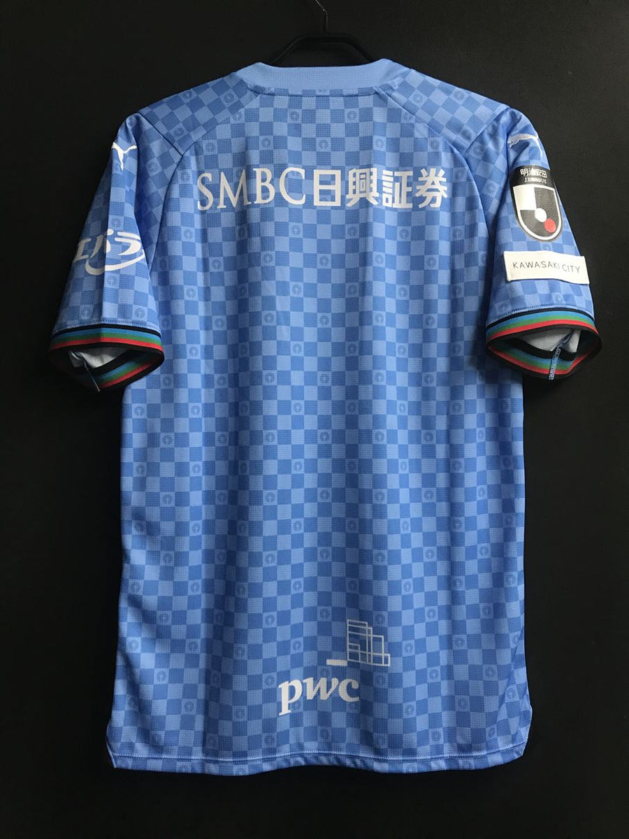 川崎フロンターレ – Vintage Sports Football Store
