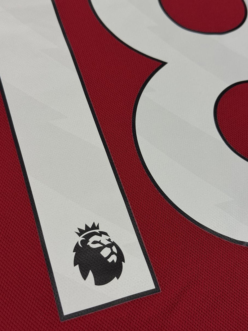 【2023/24】マンチェスター・ユナイテッド（H）/ CONDITION：NEW / SIZE：S / #18 / CASEMIRO / プレミア、No room for racismパッチ