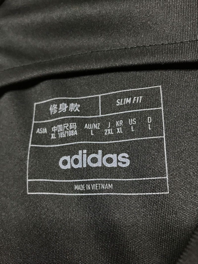 【2023/24】ユベントス（H）/ CONDITION：New / SIZE：L / #7 / CHIESA / セリエAパッチ、腰スポンサー