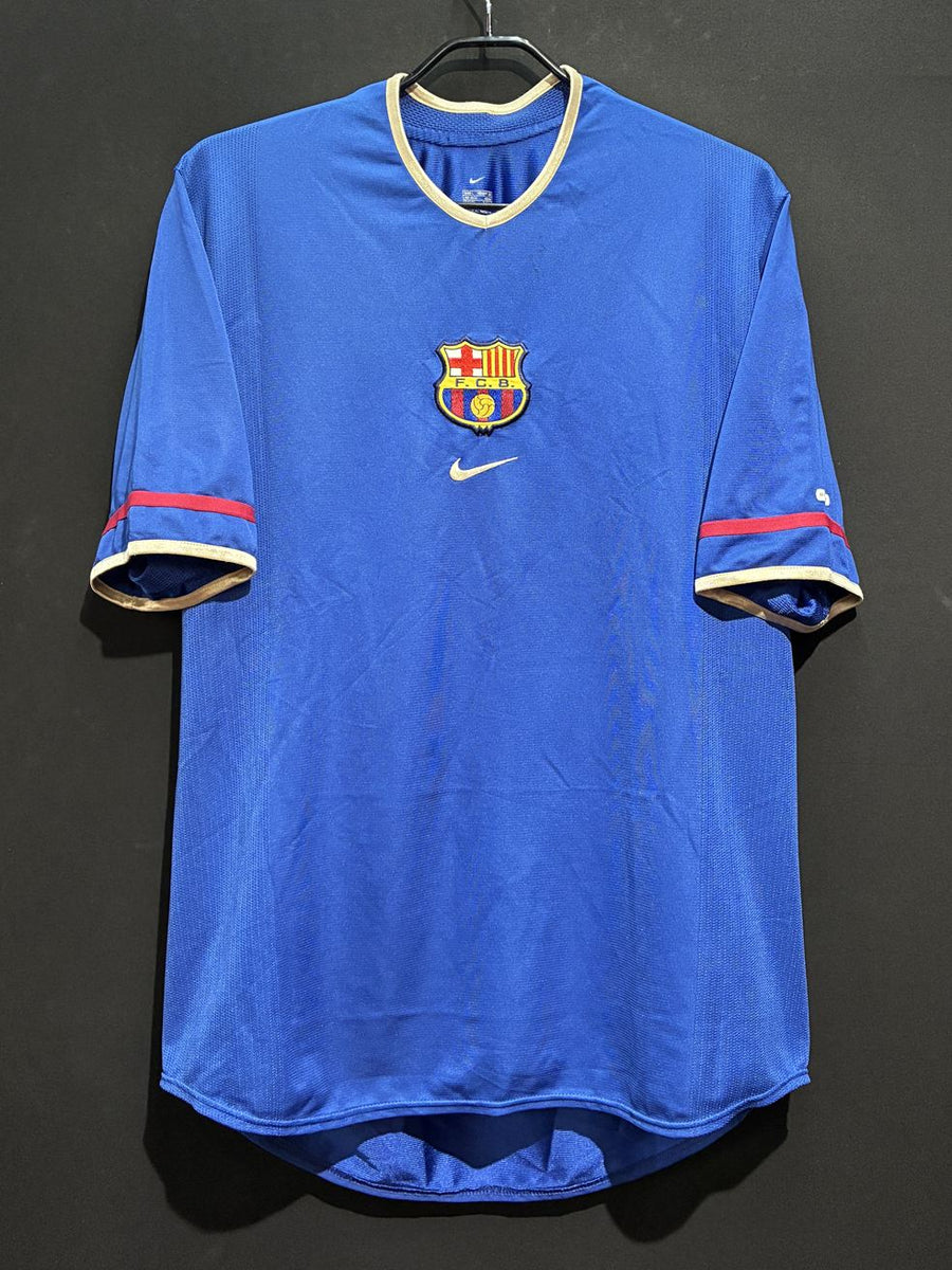 PUYOL カルレス・プジョル  ユニフォーム　バルセロナ Amazon | バルセロナ カルレス・プジョル 長袖 アウェイ 12-13