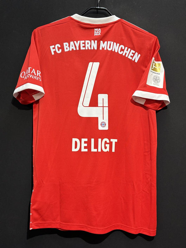 【2022/23】バイエルン（H）/ CONDITION：NEW / SIZE：L（日本規格）/ #4 / DE LIGT / ブンデスリーガチャンピオンパッチ