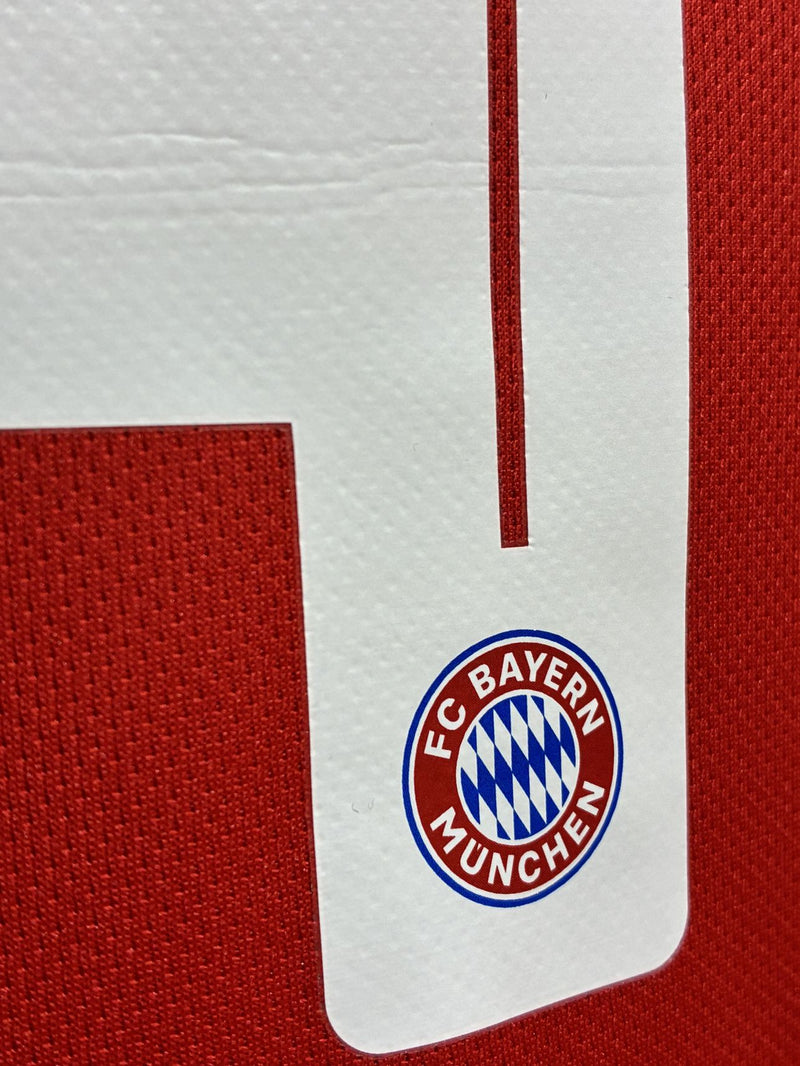 【2022/23】バイエルン（H）/ CONDITION：NEW / SIZE：L（日本規格）/ #4 / DE LIGT / ブンデスリーガチャンピオンパッチ