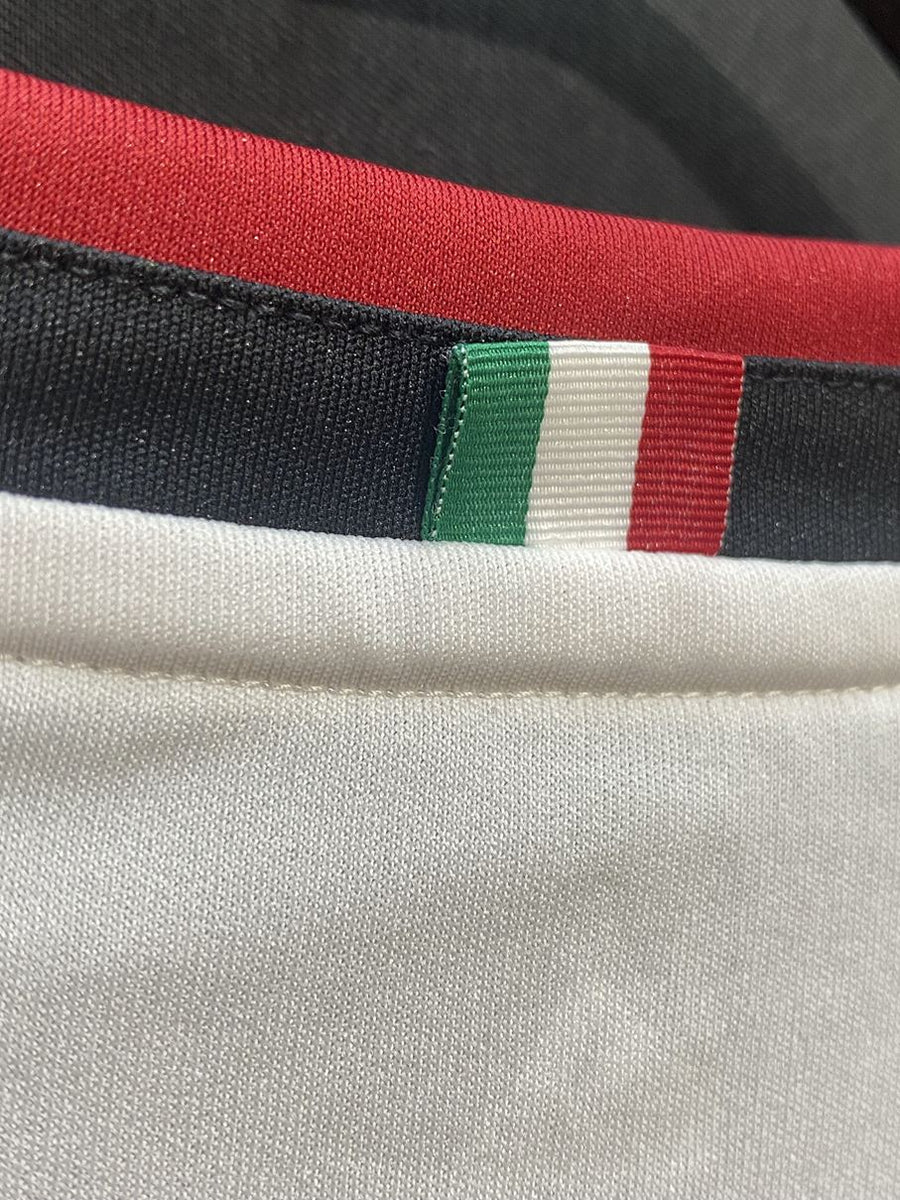 ACミラン チャンピオンズリーグ ジャケット＋ズボン　値下げ可能です！ 61fPL-zXEML._AC_UF350,