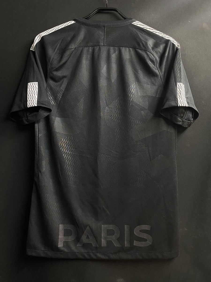パリ・サンジェルマン – Vintage Sports Football Store