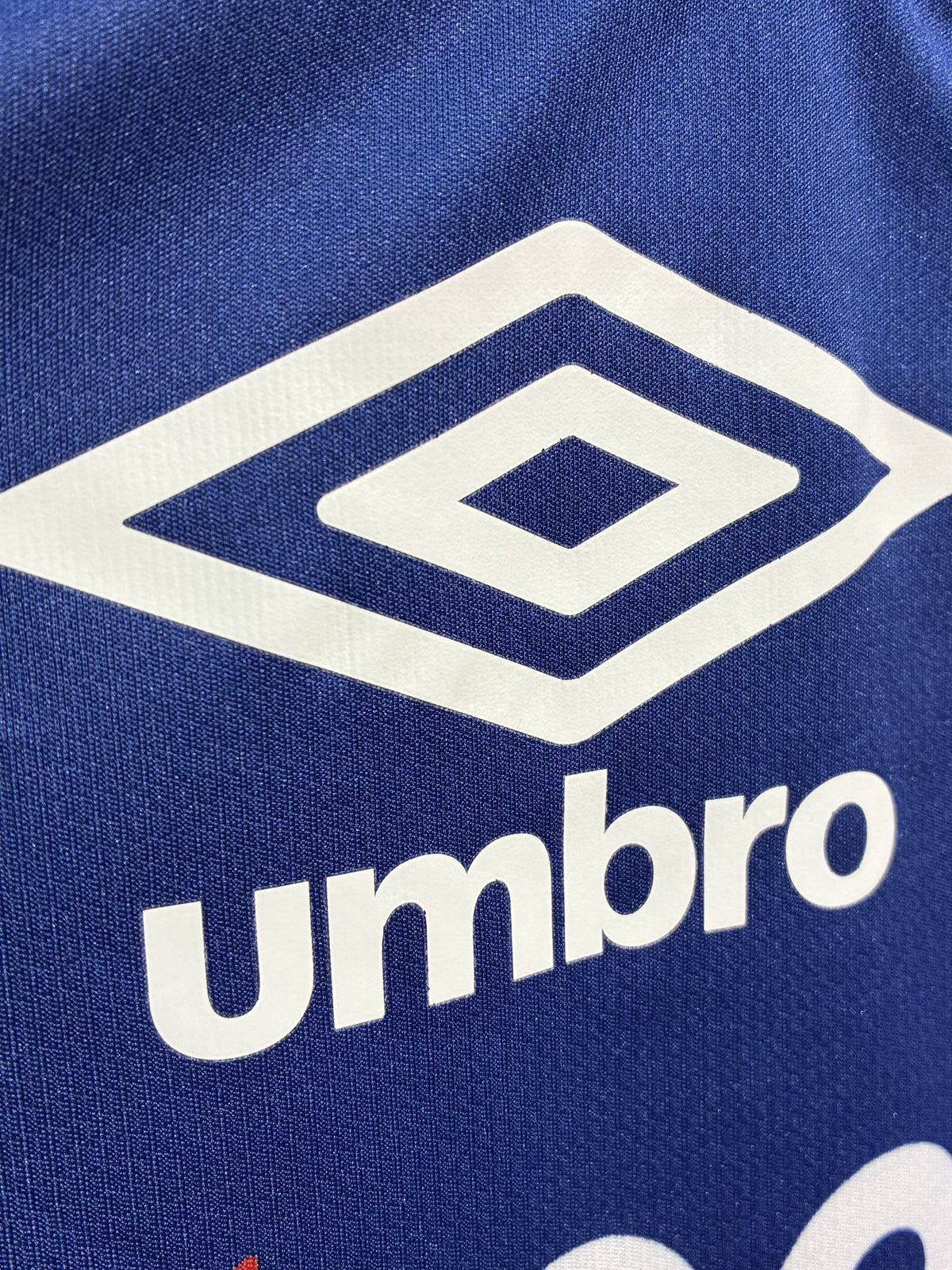 ガンバ大阪 アンブロ トレーニングトップ 明神選手 サイン入り XOサイズ ガンバ大阪 アンブロ トレーニングトップ 明神選手 サイン入り