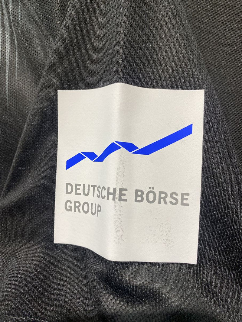 【2018/19】フランクフルト（H）/ CONDITION：NEW / SIZE：M / #8 / JOVIĆ / ブンデスリーガ、袖スポンサーパッチ