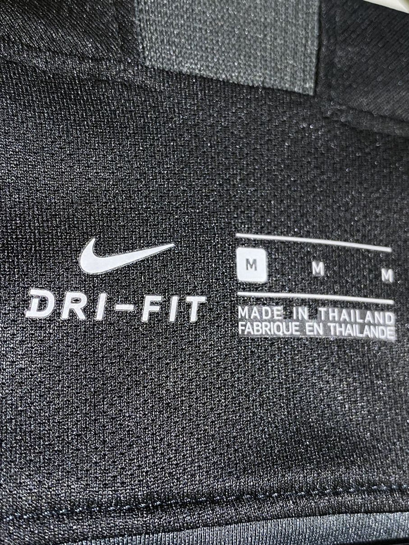 【2018/19】フランクフルト（H）/ CONDITION：NEW / SIZE：M / #8 / JOVIĆ / ブンデスリーガ、袖スポンサーパッチ