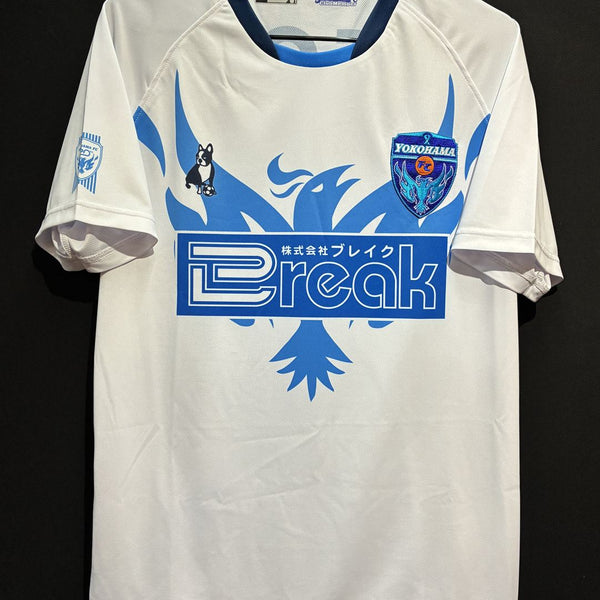 横浜FC – Vintage Sports Football Store