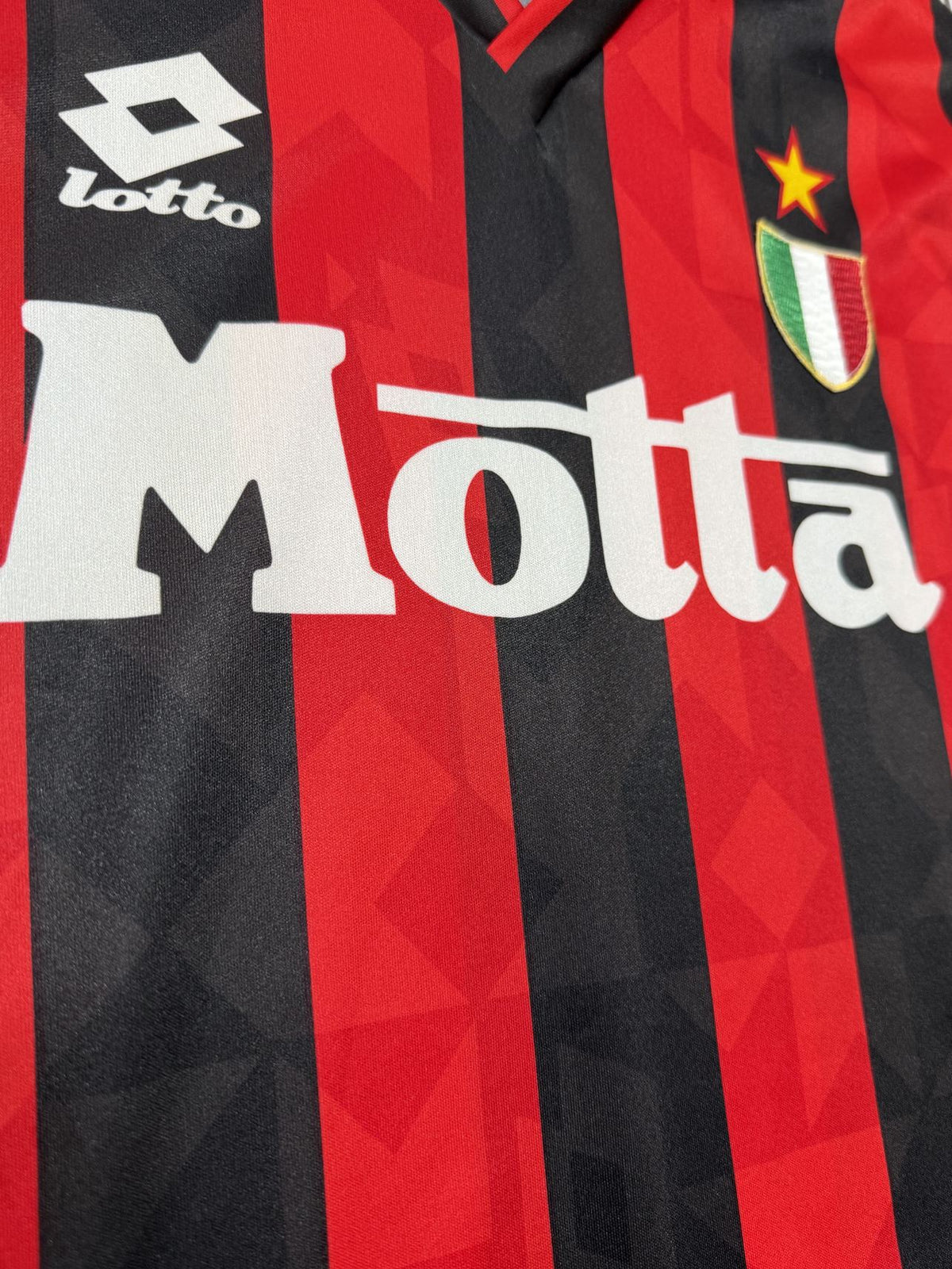 1993/94】ACミラン（H）/ CONDITION：A / SIZE：L – Vintage Sports