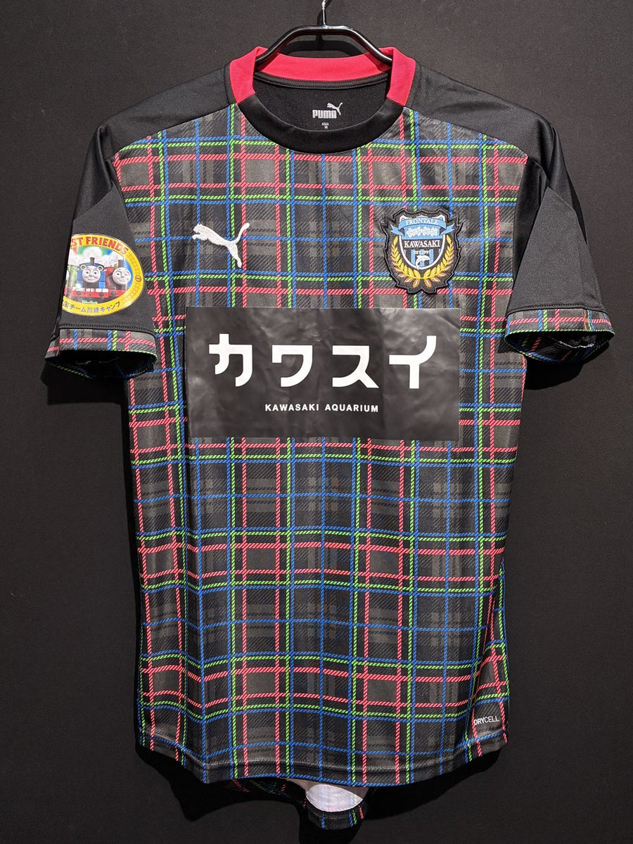 川崎フロンターレ – Vintage Sports Football Store