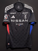 【2025】横浜F・マリノス（SP）/ CONDITION：A- / SIZE：2XL（日本規格）/ #9 / DAIYA /「BE A STUNNER」プリント入り