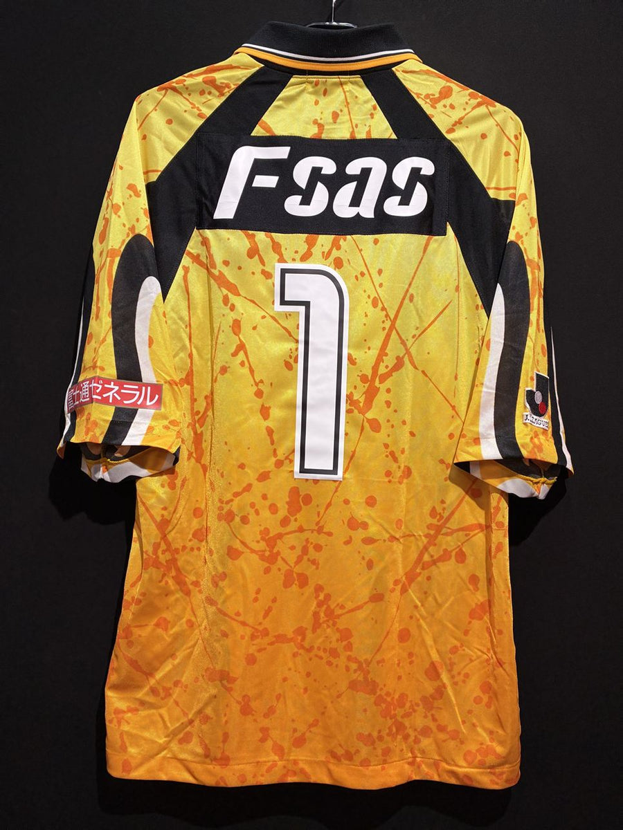 川崎フロンターレ – Vintage Sports Football Store