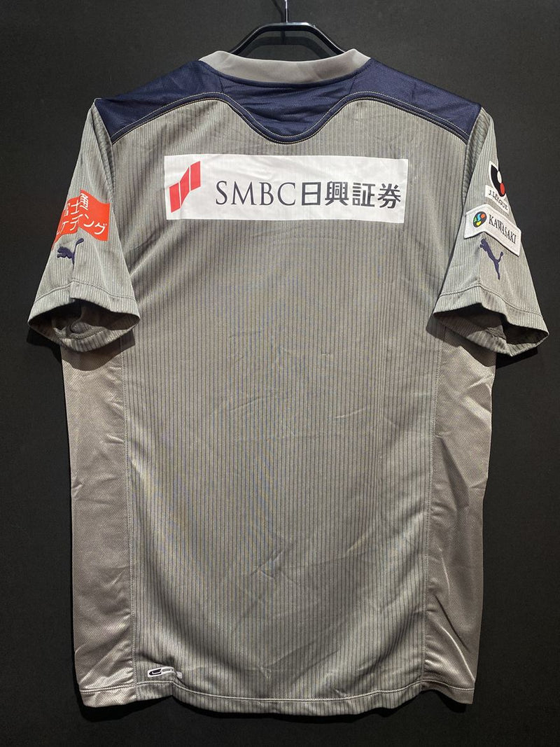 川崎フロンターレ – Vintage Sports Football Store