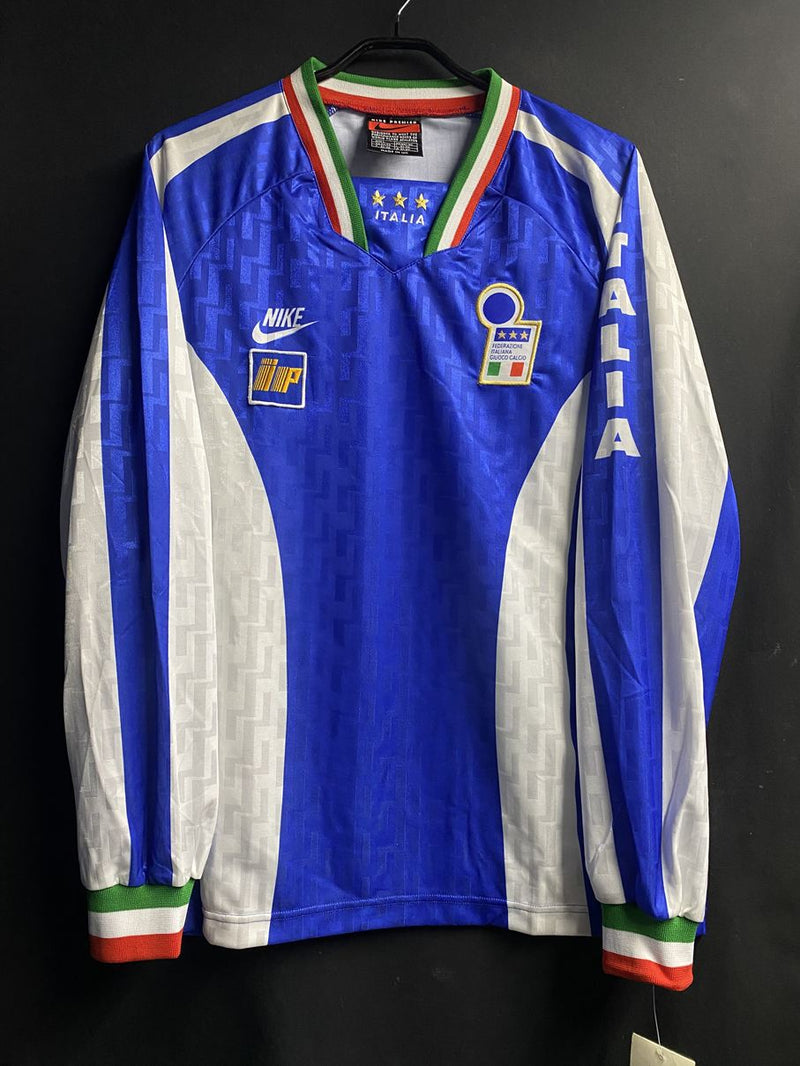 ビンテージ！イタリア代表　1995年　ユニフォーム 1995/97】イタリア代表 トレーニングシャツ / CONDITION：New / SIZE