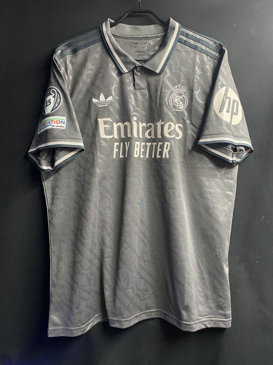 レアル・マドリード – Vintage Sports Football Store