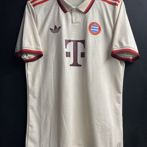 バイエルン – Vintage Sports Football Store