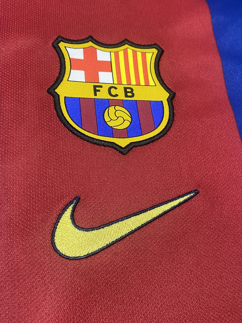 NIKEジャージ スペイン FCバルセロナ チームエンブレム バックロゴ XL ナイキ FCバルセロナパーカー XLサイズ ネイビー スペインサッカー