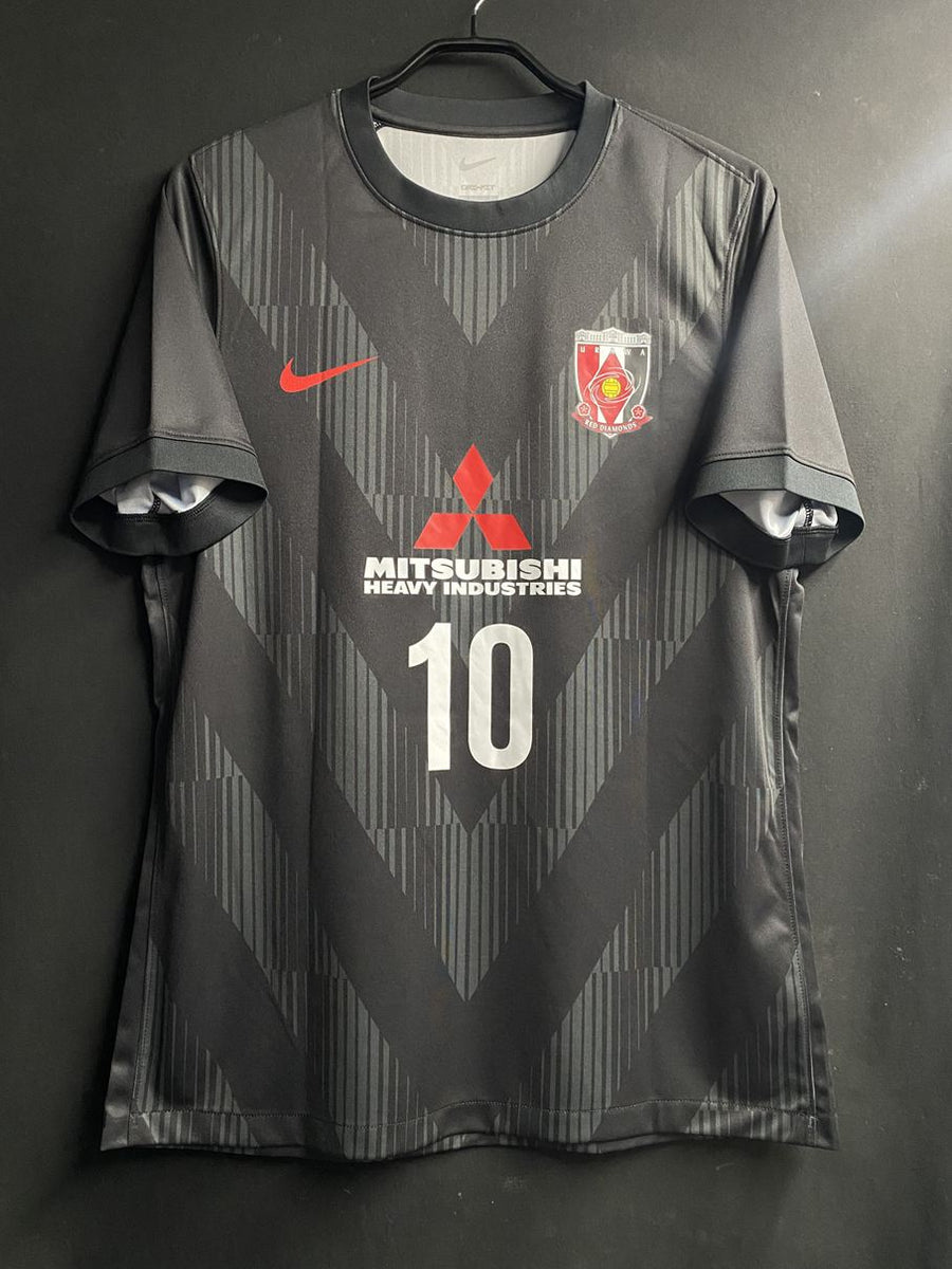 浦和レッズ – Vintage Sports Football Store