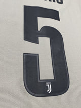 【2018/19】ユベントス（A）/ CONDITION：New / SIZE：S / #5 / PJANIC / セリエAフル仕様
