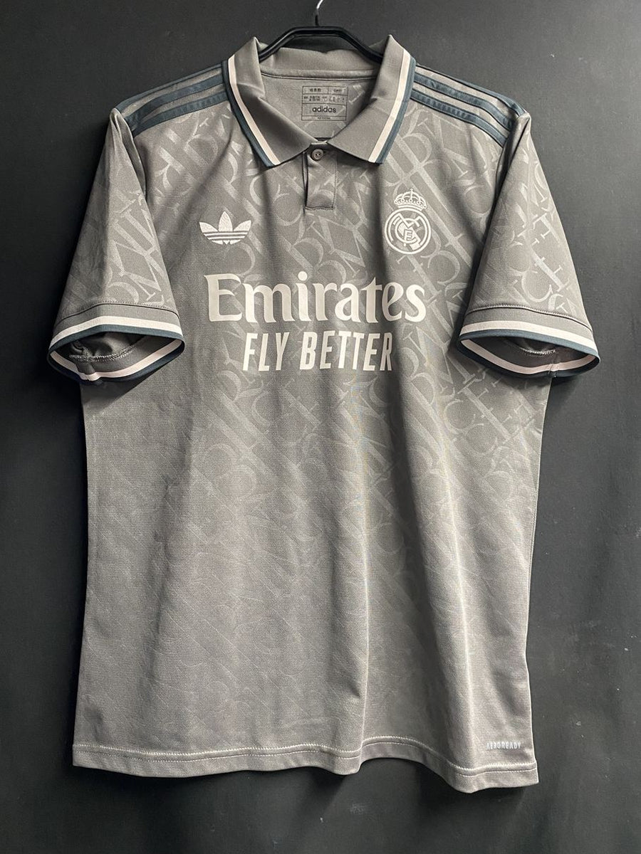 レアル・マドリード – Vintage Sports Football Store
