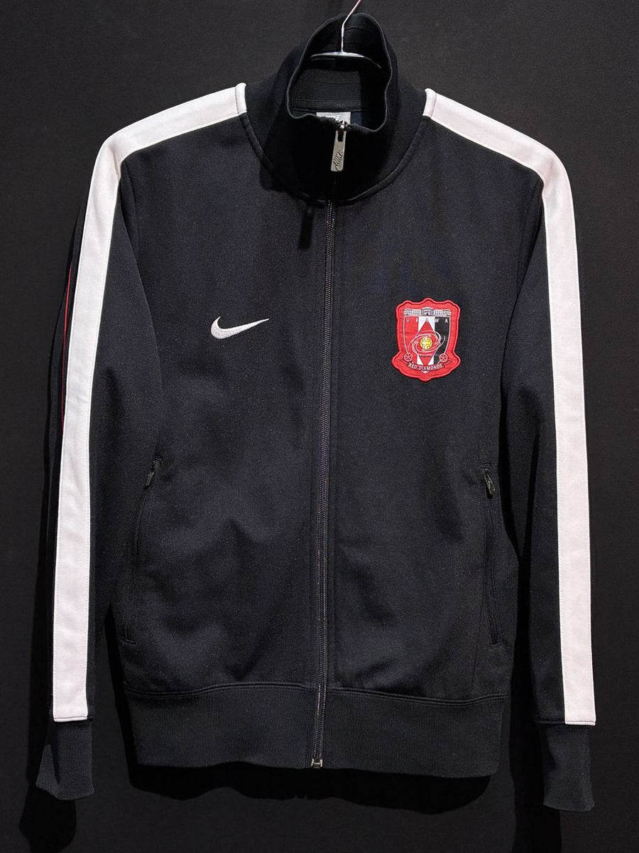 浦和レッズ – Vintage Sports Football Store