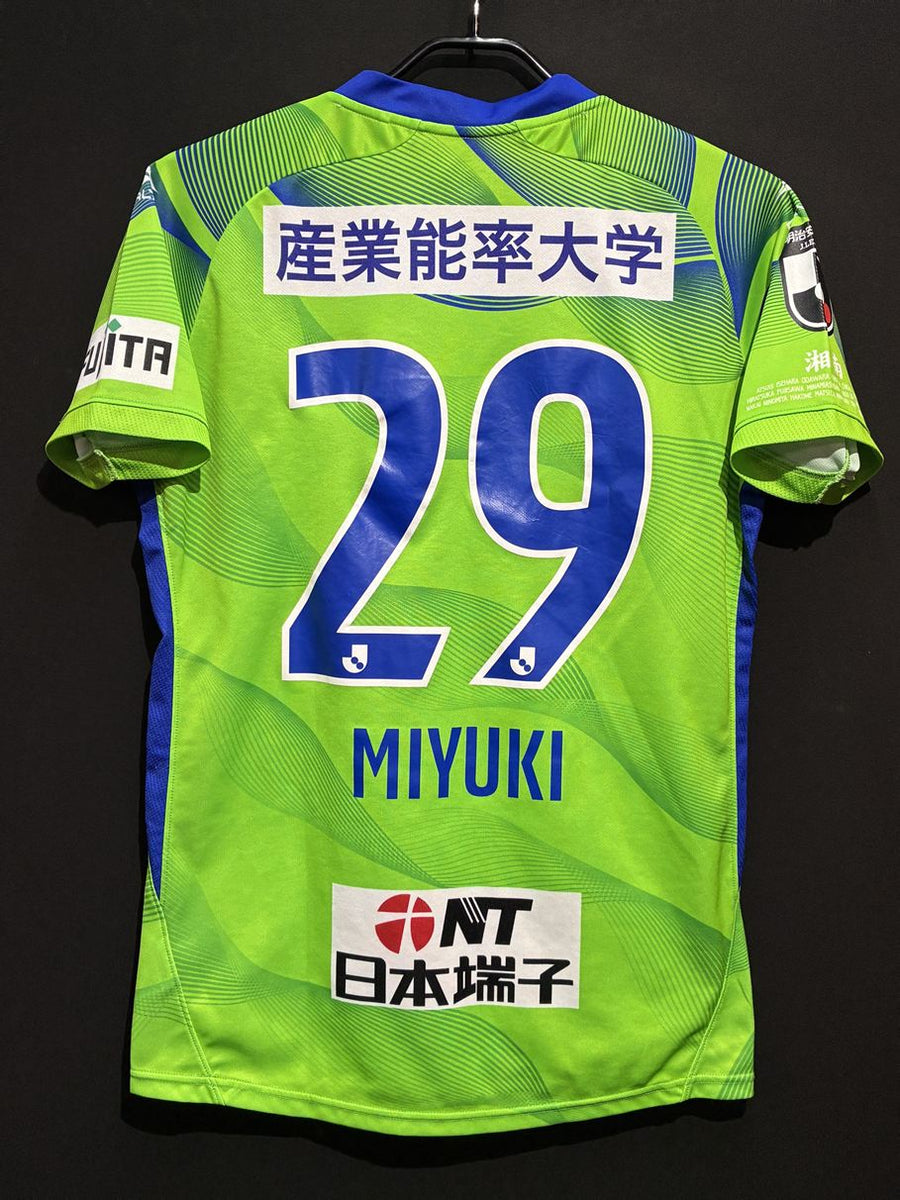 Jリーグ – Vintage Sports Football Store